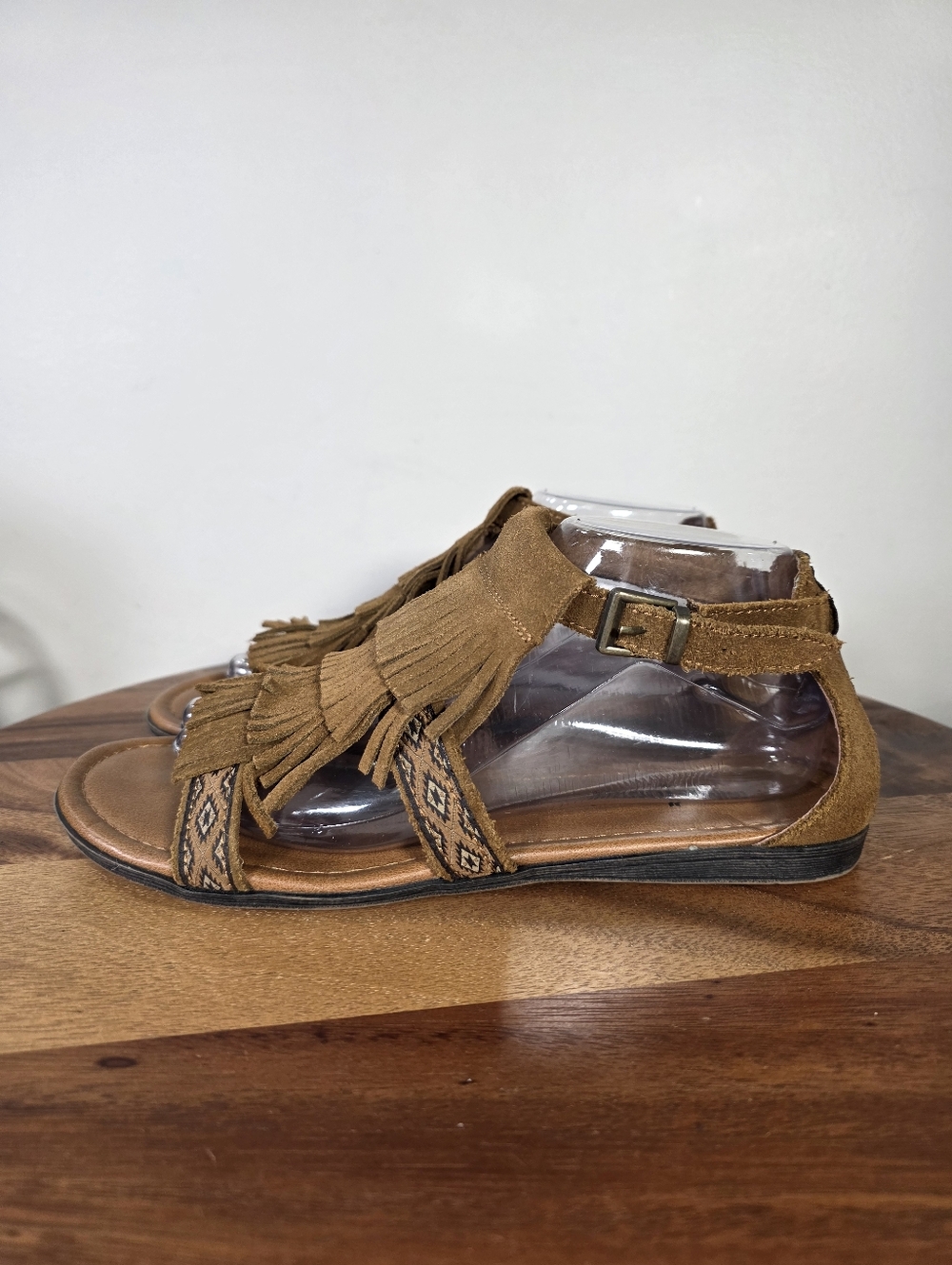 Minnetonka Maui Passport Fringe Suede Sandals - Brown Tribal Boho Size 9 - Picture 7 of 13